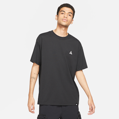 Nike ACG Kısa Kollu Tişört. Nike TR
